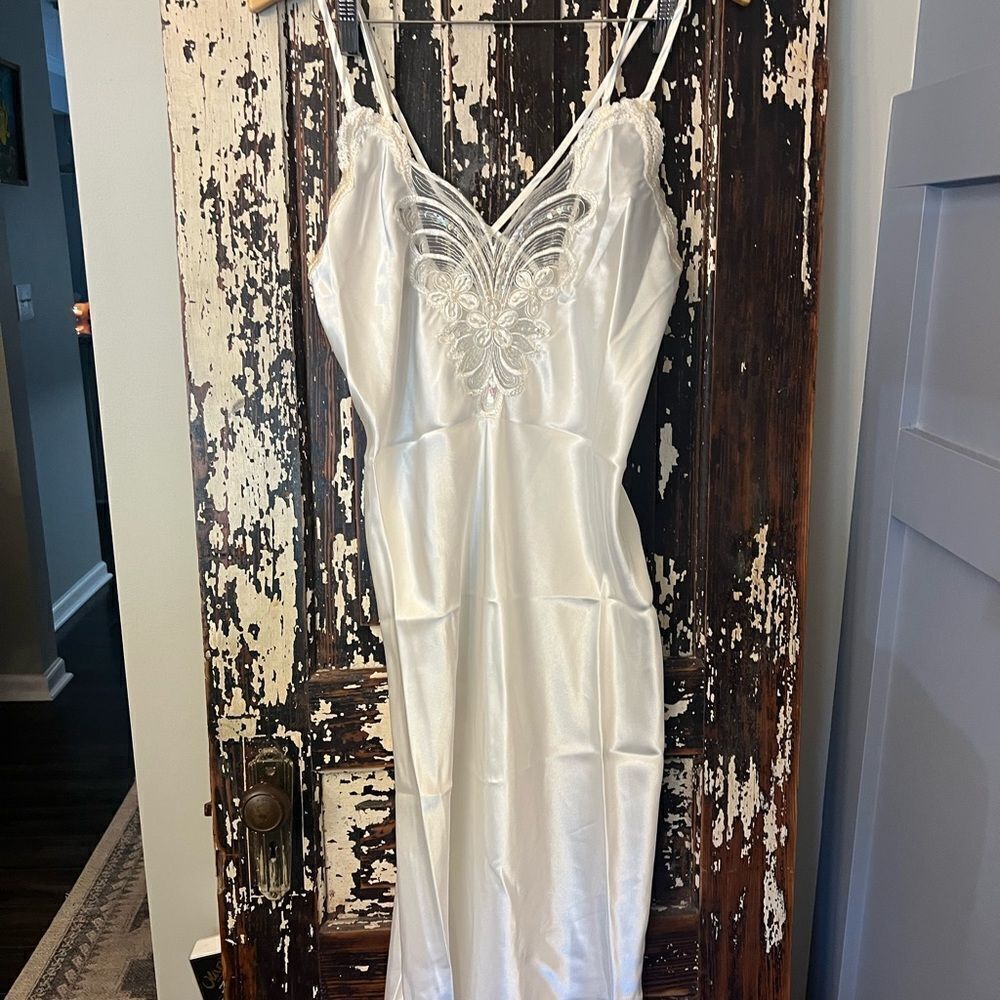 Vintage Intimo Amore Sexy Satin Beaded Lace Lingerie. Size XS. Bridal. Negligee